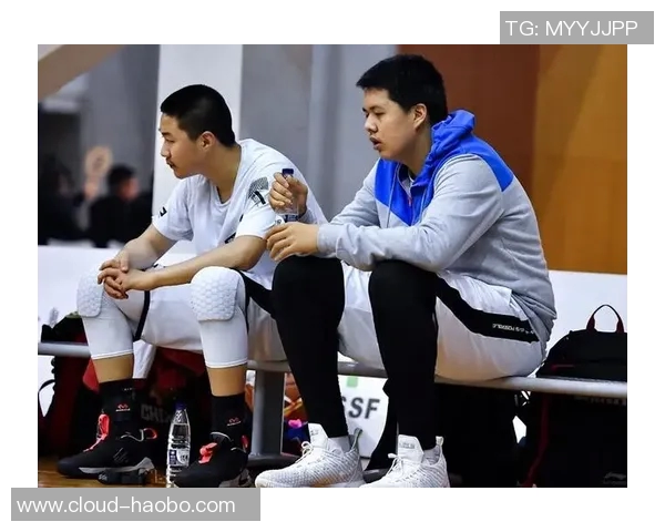 赵岩昊的篮球之路:从青涩少年到CBA明星的成长故事与奋斗历程 赵岩昊的篮球之路:从青涩少年到CBA明星的成长故事与奋斗历程